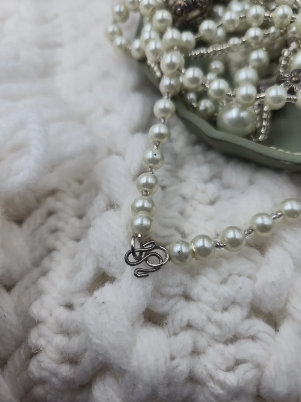 Elegant Pearl Drop Necklace - Silver-Tone Pearls